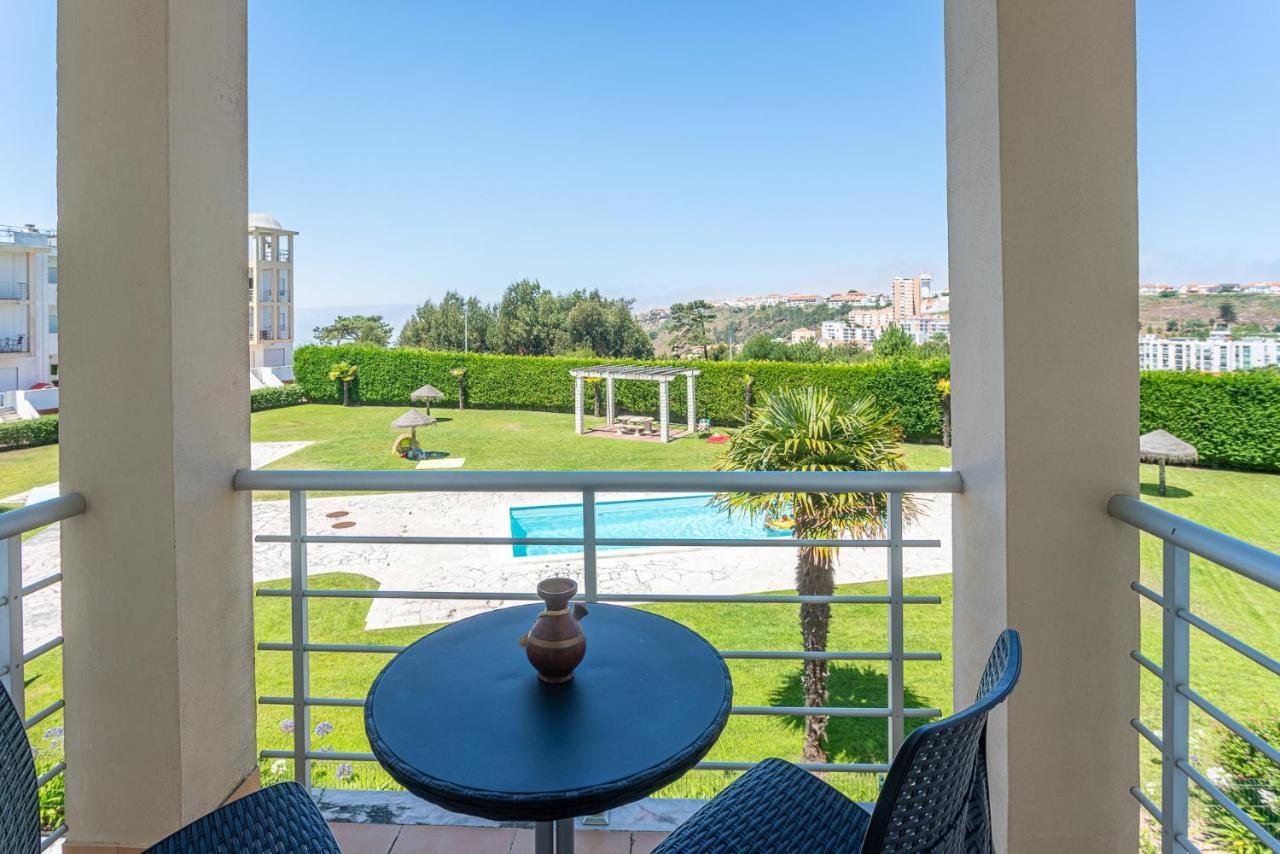 T2 Branquinho Apartment Nazare Bagian luar foto