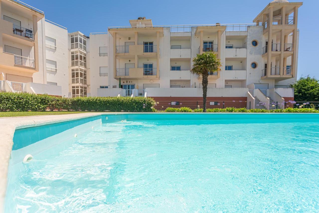 T2 Branquinho Apartment Nazare Bagian luar foto