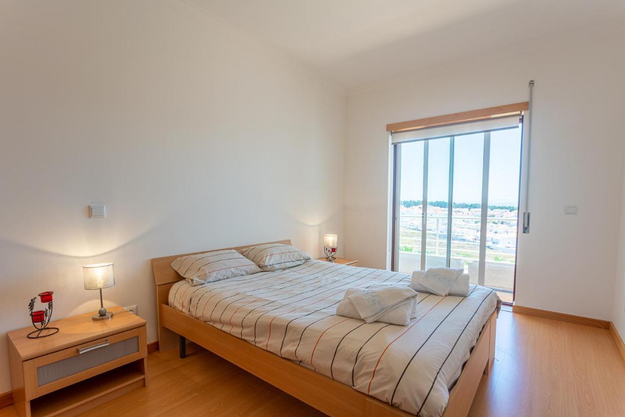 T2 Branquinho Apartment Nazare Bagian luar foto
