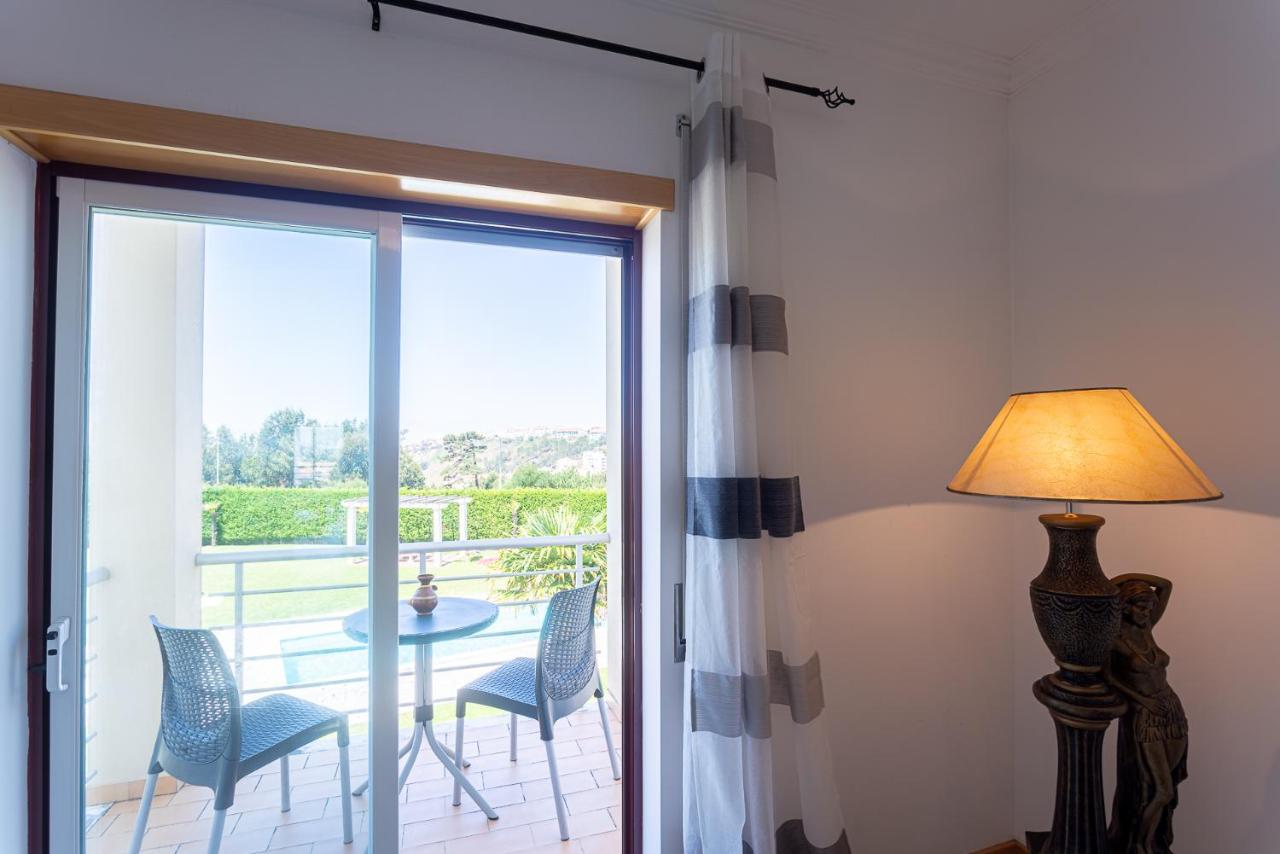 T2 Branquinho Apartment Nazare Bagian luar foto