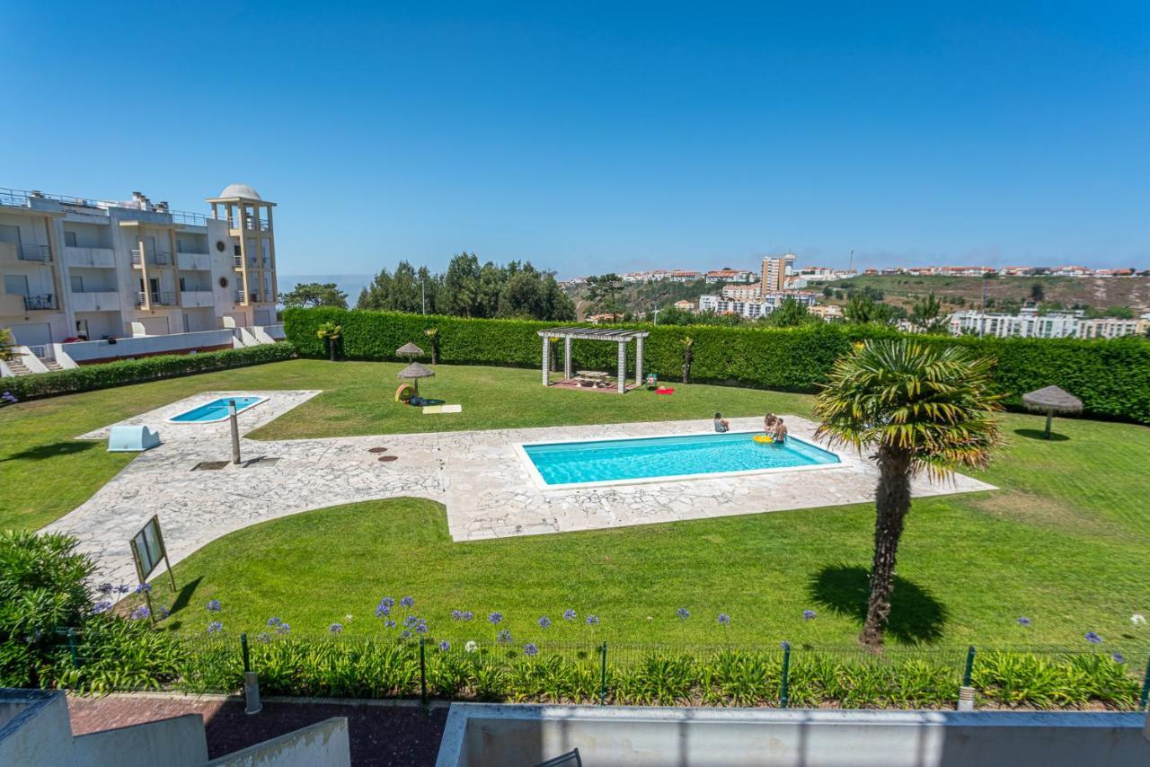 T2 Branquinho Apartment Nazare Bagian luar foto