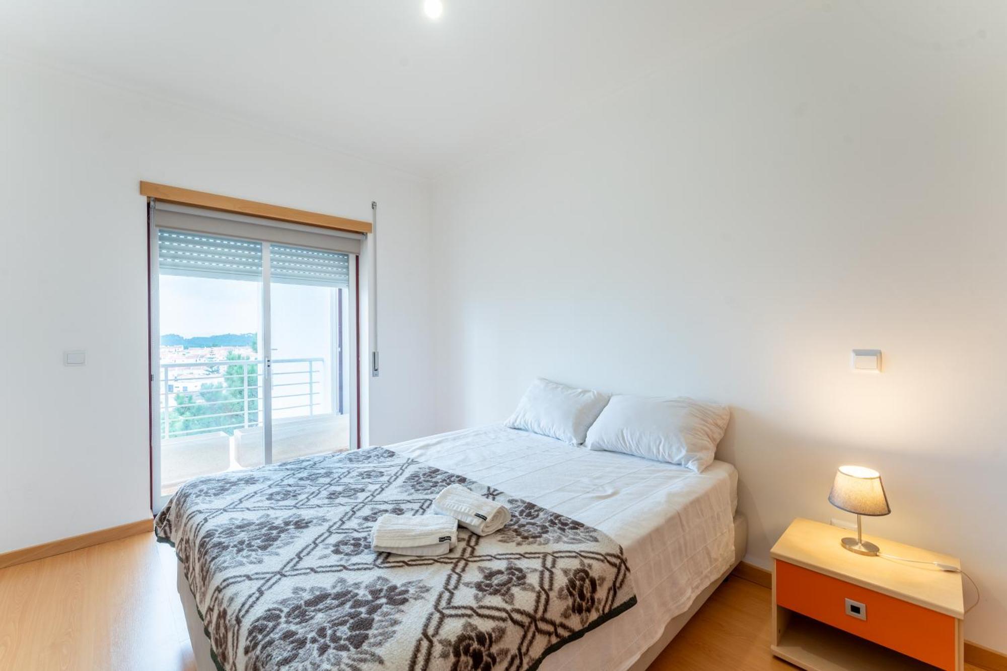 T2 Branquinho Apartment Nazare Bagian luar foto